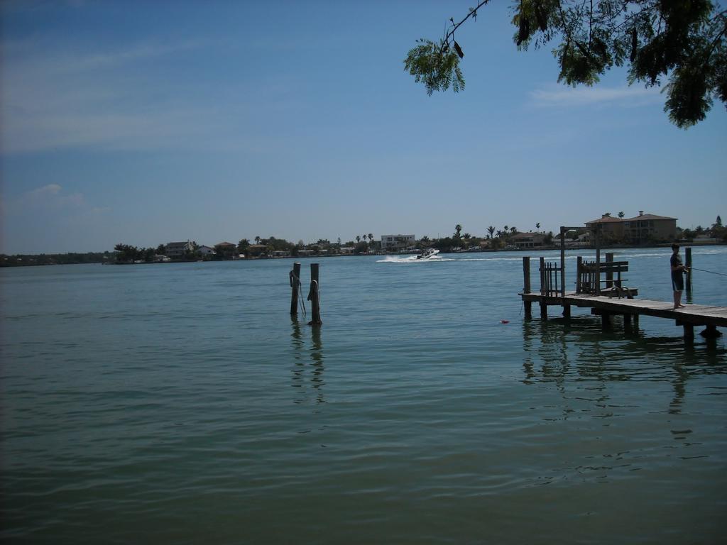 Mediterranean Three Story Beach Townhouse St. Pete Beach Esterno foto